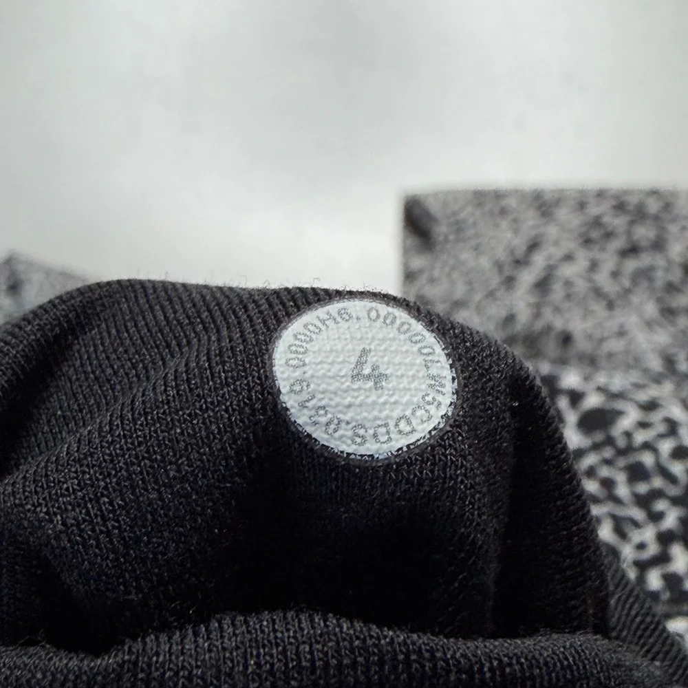 LULULEMON Leggings Black White Animal Print High Rise Women's Size 4 Yoga Gym